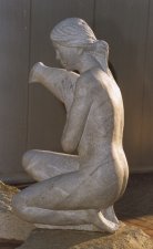 Skulptur aus frostbest�ndigem hellem Marmor aus �sterreich - in Eigenproduktion hergestellt von Steinmetz Meister Brugger Karl-Heinz - Massivstein.at in Lustenau Vorarlberg West-�sterreich